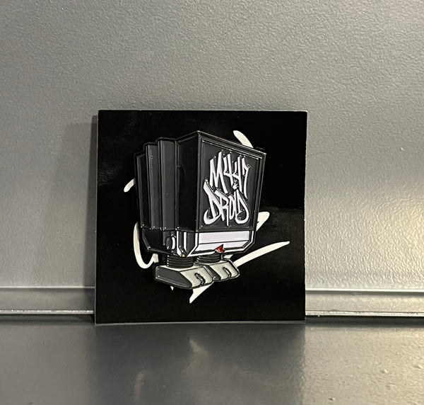 M447 Droid Pin